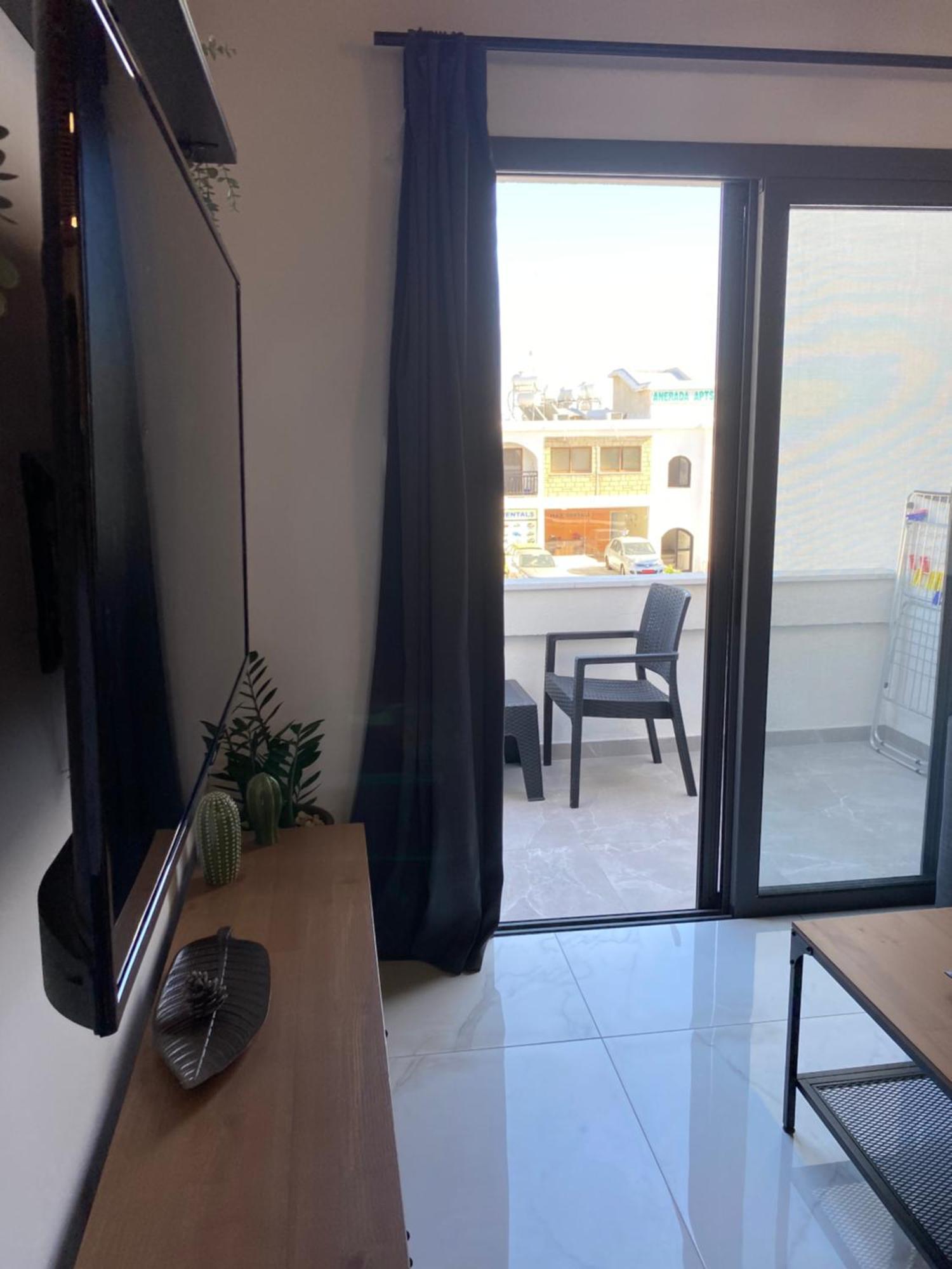 Apartament Seaside Two Bedroom Deluxe Flat In Tourist Area